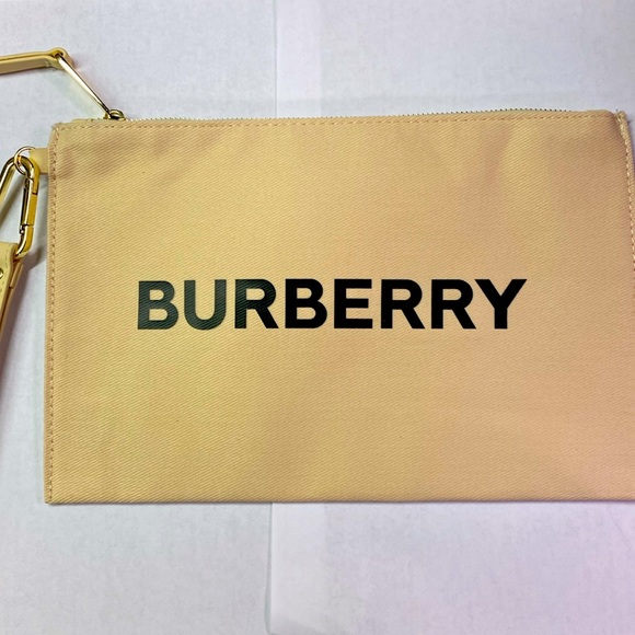 Burberry cloth clutch - Picture 1 of 9